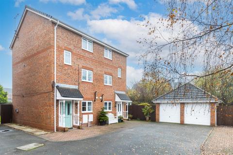 4 bedroom semi-detached house for sale, Mottram Drive, Stapeley, Nantwich