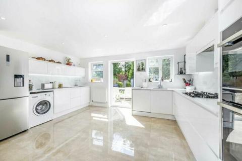 4 bedroom semi-detached house for sale, Holders Hill Road, Mill Hill