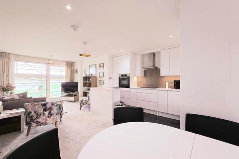 2 bedroom flat for sale, Rope Quays, Hampshire PO12