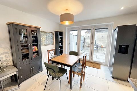 3 bedroom detached house for sale, Marshmead, Trowbridge BA14