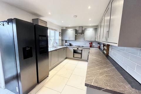 4a Marshmead, Hilperton, Trowbridge, BA14 7SE