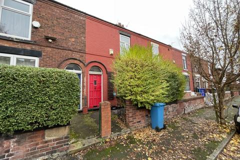 2 bedroom terraced house to rent, Greenway Avenue, Manchester, M19