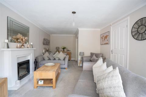 11g Dove Close, Birmingham, B25 8XW