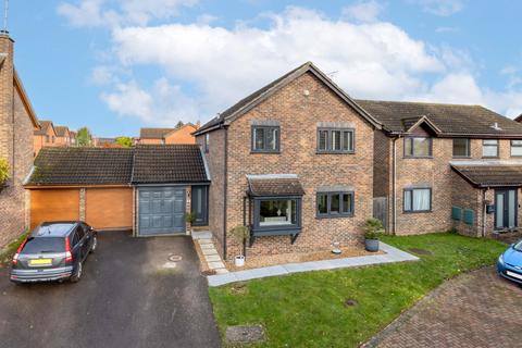 4 bedroom detached house for sale, Boswell Gardens, Stevenage, Hertfordshire, SG1