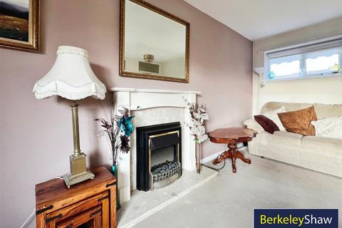 2 bedroom flat for sale, Dowhills Park, Liverpool