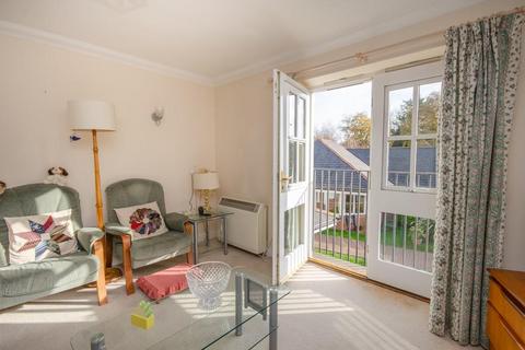 1 bedroom flat for sale, Hornbeam House, Woodland Court, Partridge Drive, Downend, Bristol, BS16  2RJ