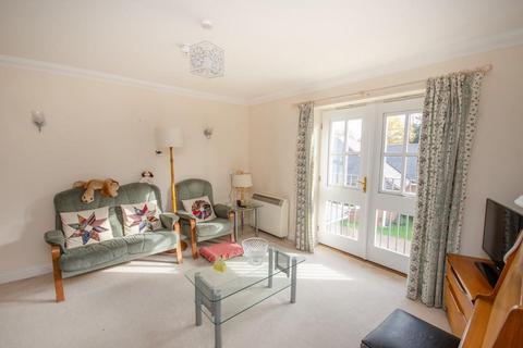 1 bedroom flat for sale, Hornbeam House, Woodland Court, Partridge Drive, Downend, Bristol, BS16  2RJ