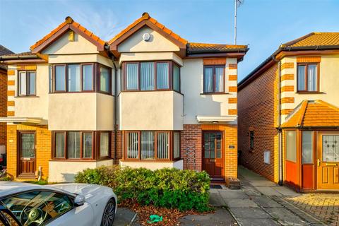 3 bedroom semi-detached house for sale, Elmcroft Avenue, Wanstead