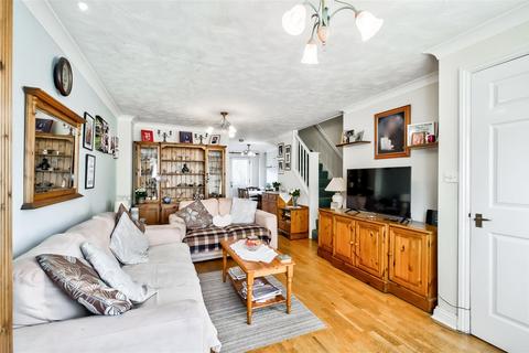 3 bedroom semi-detached house for sale, Elmcroft Avenue, Wanstead