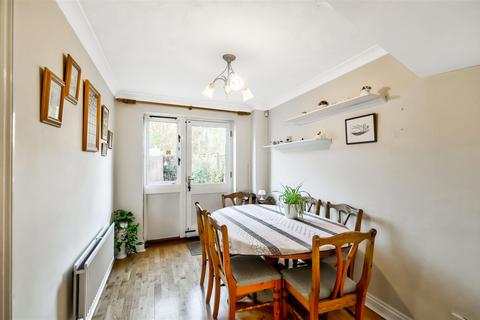 134 Elmcroft Avenue, London, E11 2DB