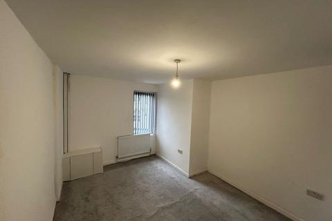 2 bedroom apartment to rent, Cross Hills, Kippax, Leeds