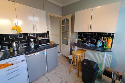 4 bedroom house to rent, Australia Road, Heath, Cardiff