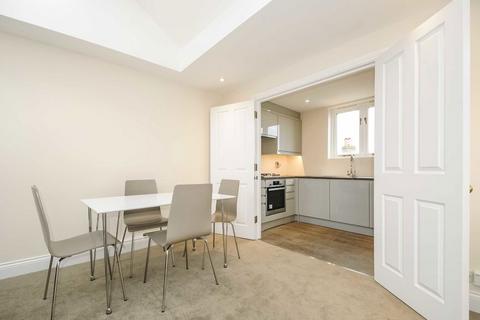 3 bedroom flat for sale, Earlsfield Road, London SW18