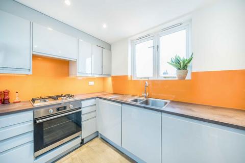 3 bedroom flat for sale, Earlsfield Road, London SW18