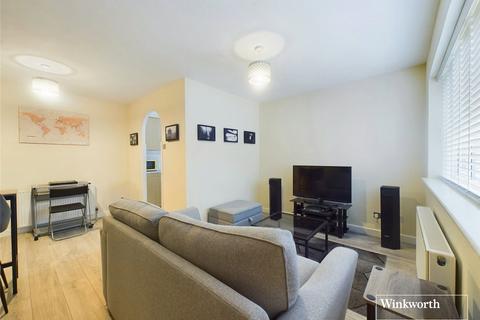 1 bedroom end of terrace house for sale, Ammanford Green, London NW9