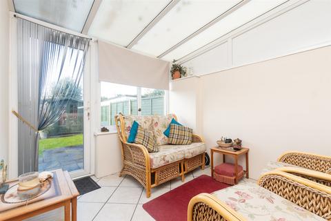 3 bedroom chalet for sale, Marconi Road, Northfleet, Gravesend, Kent