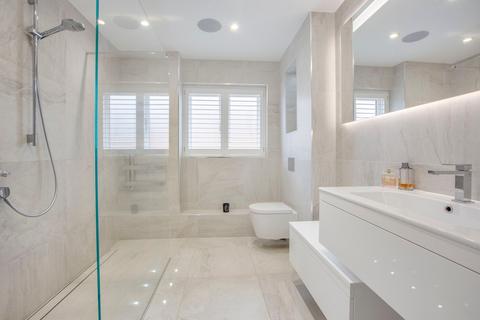 80 Gregories Road, Beaconsfield, HP9 1HL