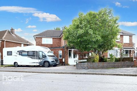 4 bedroom semi-detached house for sale, Repton Road, Wigston