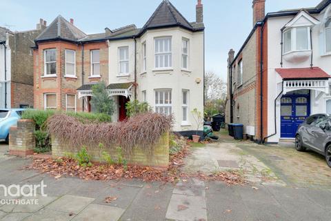 5 bedroom semi-detached house for sale, Lakeside Road, London