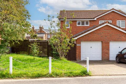 2 bedroom semi-detached house for sale, St Helens, Isle of Wight