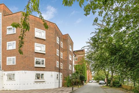 2 bedroom flat for sale, Chertsey Court, East Sheen, SW14