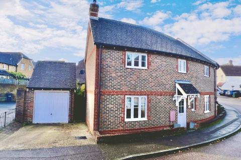 3 bedroom semi-detached house for sale, Greyhound Chase, Singleton