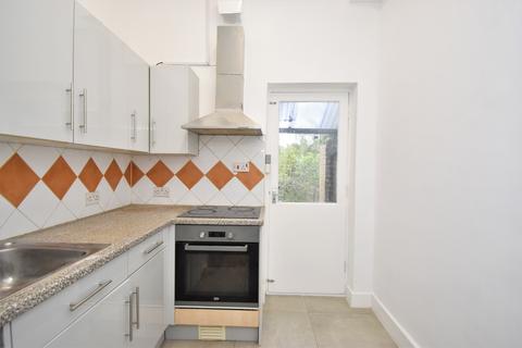 Studio to rent, Broadfield Road London SE6