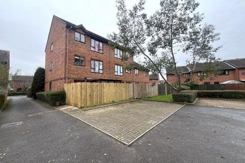 1 bedroom flat for sale, Catalina Drive, Baiter Park, Poole, BH15