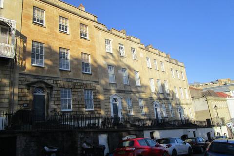 3 bedroom flat to rent, Charlotte Street, Bristol BS1