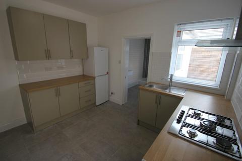 2 bedroom apartment to rent, Claude Place, Cardiff