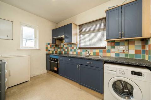 3 bedroom flat for sale, Grafton Close, London W13