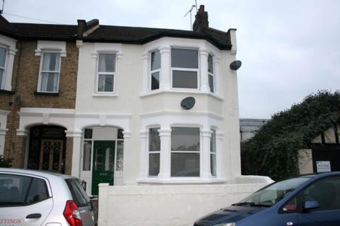 2 bedroom flat for sale, Ronald Park Avenue, Westcliff On Sea