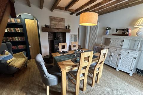 100 Hailgate, Howden, Goole, DN14 7SZ