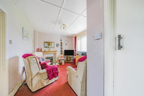 6 Heol Vaughan, Burry Port, SA16 0HF