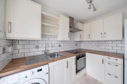 2 bedroom end of terrace house to rent, Watermead,  Aylesbury,  HP19