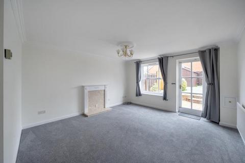 2 bedroom end of terrace house to rent, Watermead,  Aylesbury,  HP19