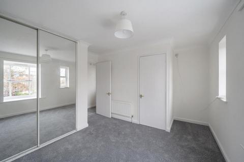 2 bedroom end of terrace house to rent, Watermead,  Aylesbury,  HP19