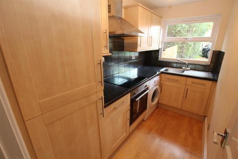 1 bedroom maisonette to rent, Avonbank Close, Walkwood, Redditch, B97 5XR