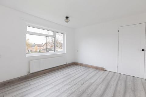 1 bedroom flat for sale, Green Walk, Crawley RH10