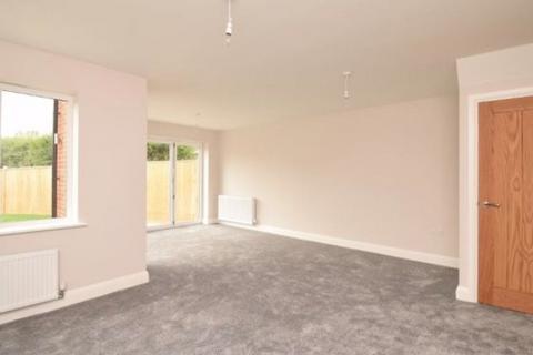 3 bedroom house to rent, Dynes Road, Kemsing, Sevenoaks