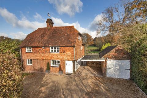 3 bedroom detached house for sale, Tonbridge Road, Bough Beech, Edenbridge, Kent, TN8