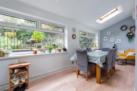20 Caer Ffynnon, Barry, CF62 6NS