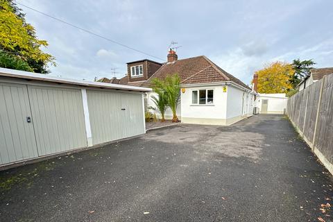 5 bedroom semi-detached bungalow for sale, Wraysbury, Berkshire