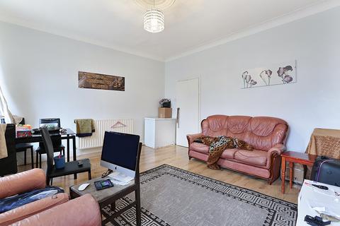 Flat for sale, London SE6