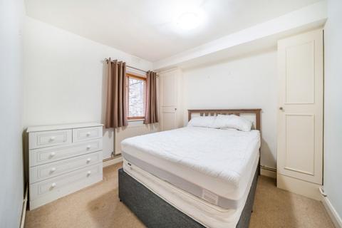 1 bedroom apartment to rent, Cologne Road Battersea SW11