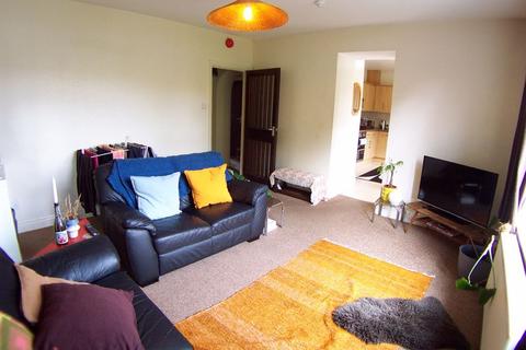 2 bedroom apartment to rent, Cardigan Road, Leeds