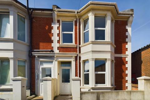 6 bedroom end of terrace house to rent, Arundel Street Brighton