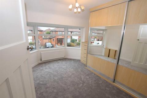 3 bedroom semi-detached house to rent, Downs Drive, Timperley, Altrincham