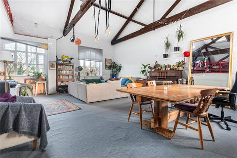 3 bedroom apartment for sale, Independent Place, London, E8