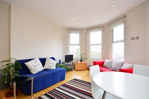 1 bedroom flat to rent, Union Road, Clapham North, London, SW4